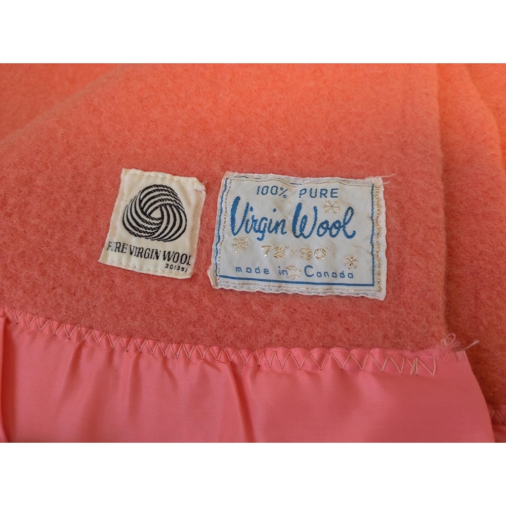 Vintage Pink Wool Blanket Double Bed Size, Satin Trim, Cozy Cottagecore Bedding